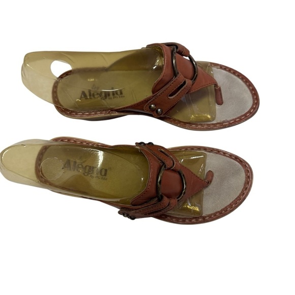 Alegria Lola Sandals Womens size 37 or US 7M Cognac Leather Wedge T Strap Style - Picture 3 of 10